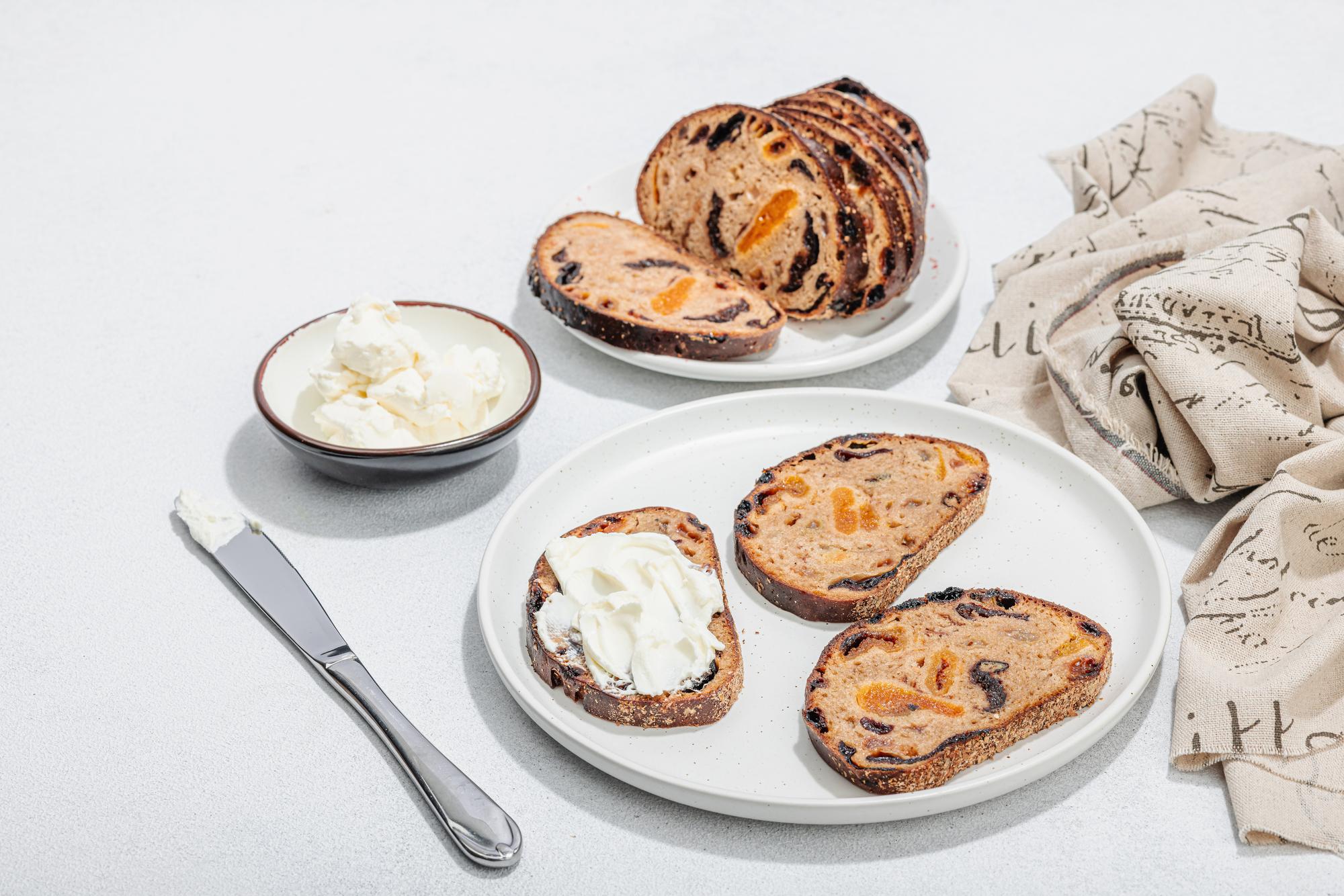 Table setting with artisanal bread and spreads